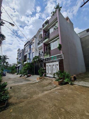 Hình ảnh 1 Lô duy nhất 60m2 kdc Hồng Long, đường 7m sổ đỏ công chứng trong ngày