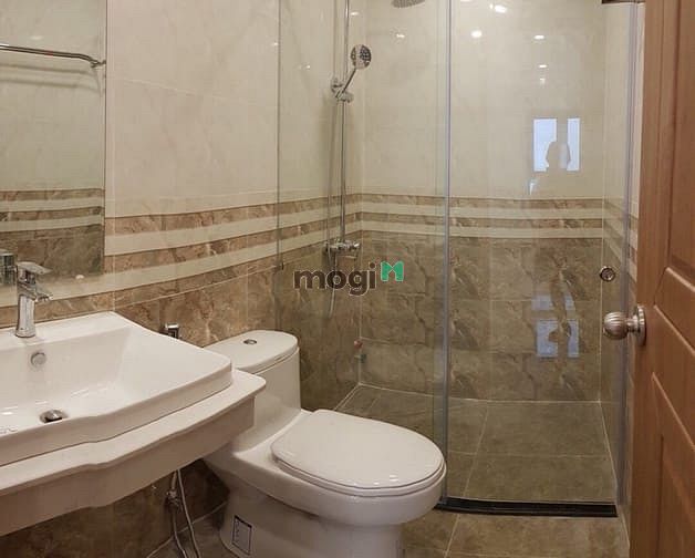 Hình ảnh Cho thuê nhà 51B Cao Thắng, Phường 3, Quận 3
