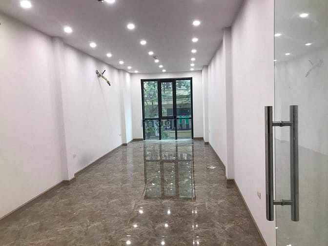 Hình ảnh Cho thuê nhà mặt phố Đội cấn Ba đình 60m2x5T, thông sàn, thang máy
