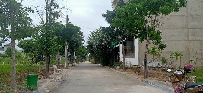 Hình ảnh Bán Lô Đất Góc 2 Mặt Tiền Bùi Xương Trạch , Quận 9 .