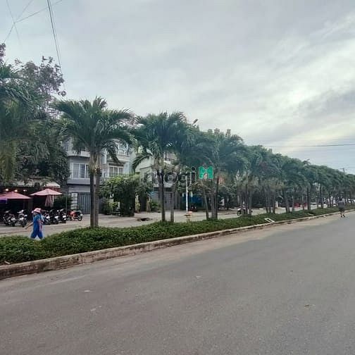 Hình ảnh Bán 80m2 đất mặt tiền Cao Lỗ, Phường 4, Quận 8