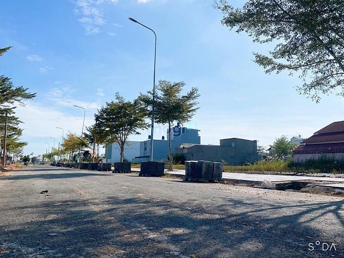 Hình ảnh Thanh lý 20 lô đất cuối khu dân cư tên lửa 2