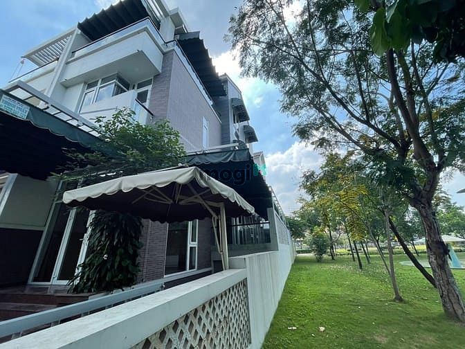 Hình ảnh Bán gấp nhà phố Jamona Golden Silk 90M2