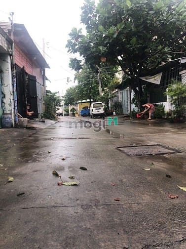 Hình ảnh Bán nhà Q12 TA10- 189m2 -20 tỷ -cách Lê thị riêng 20m