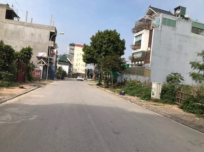 Hình ảnh Cần bán gấp lô đất đấu giá Phúc Lợi đẹp giá Trang MB66.COM Chính Thức - MB 66 Uy Tín