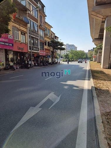 Hình ảnh Nhà đẹp yên lãng, thái thịnh. Dân trí cao, lô góc, 2 mặt thoáng 40m