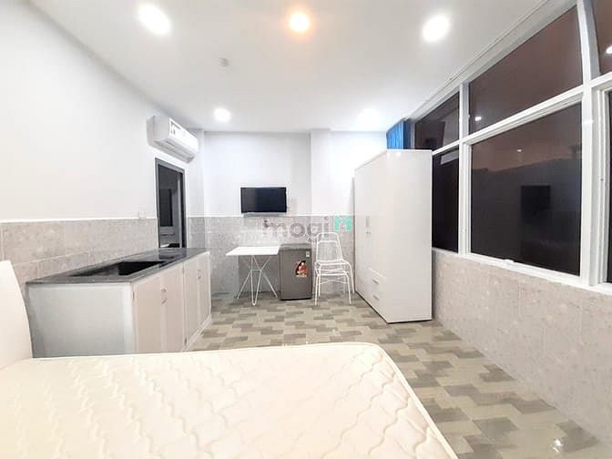Hình ảnh Studio full nội thất Q7- có cửa sổ- Gần chợ Tân Mỹ, Crescent Mall,