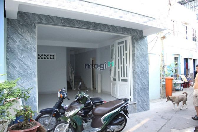 Hình ảnh bán nhà  Bình Trị Đông 45m2 2 tầng,P18, Bình Tân, giá 3.9 tỷ