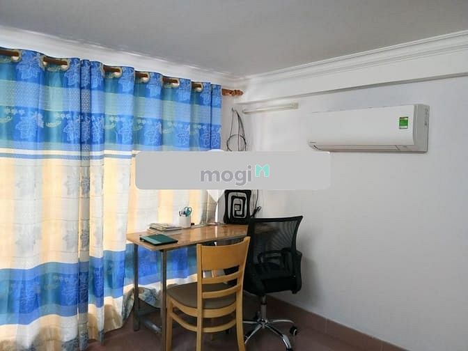 Hình ảnh Cho thuê nhà HXH 3PN 130m2, gần CV Lãnh Binh Thăng