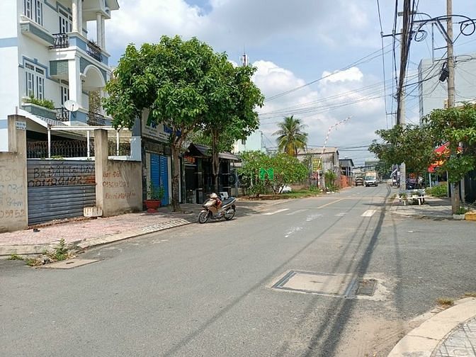 Hình ảnh LÔ Góc Mặt Tiền Đường 970 , Thủ Đức . Kẹt Tiền Bán Nhanh