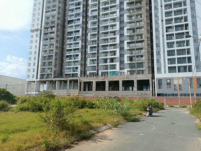 Hình ảnh Cần Bán Gấp Miếng Đất Đường Gò Cát , Quận 9 - Phú Hữu 82,2m