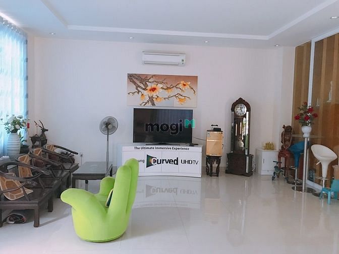 Hình ảnh Cho thuê nhà 97C Nguyễn Thái Bình, phường 4, Tân Bình ngay Vincom