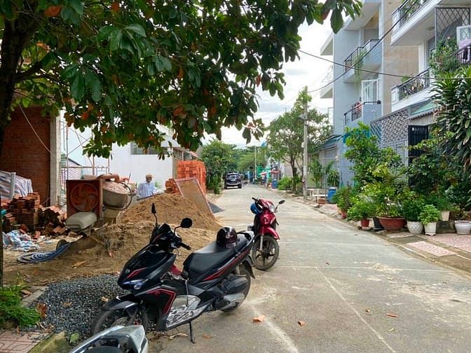 Hình ảnh Đất DT : 4,2x16,2=69m2 Hẻm 23, đường 671, Lê Văn Việt, P. Tân Phú. Q9