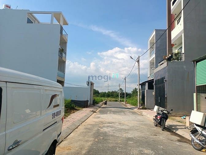 Hình ảnh Cần Bán Gấp Lô Đất Giá Rẻ Hơn Thị Trường , Quận 9