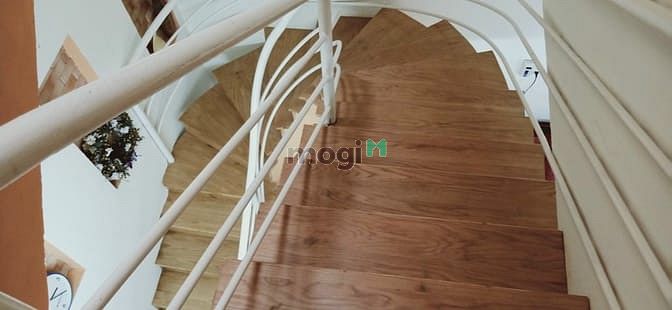 Hình ảnh Nhà 2lầu 1trệt kdc Bửu Long 4,5x20m shr thổ cư