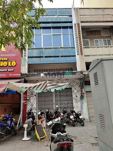 Hình ảnh Mặt tiền 183 Hậu Giang khúc Chợ Lớn