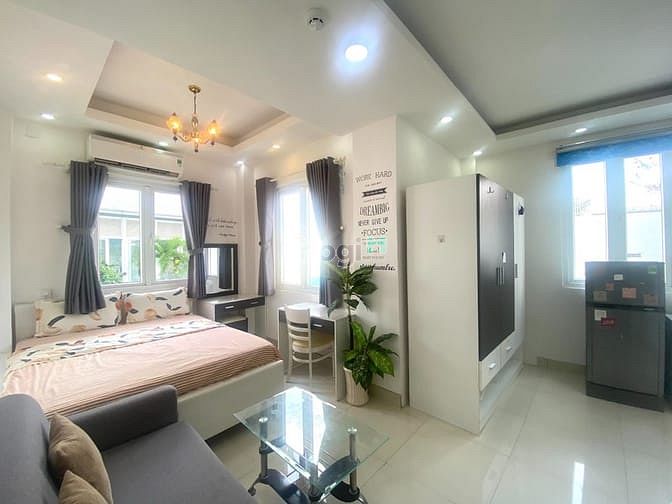Hình ảnh Hé Lộ Siêu Phẩm Căn Hộ Ban Công Cạnh Bờ Kè Quận 3