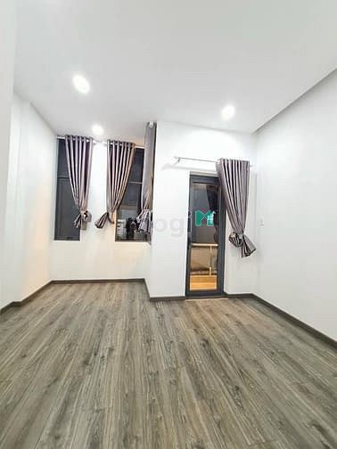 Hình ảnh 2 Tầng TT Tân Bình Qua Q10 Chỉ 5P - Sổ Vuông Vức