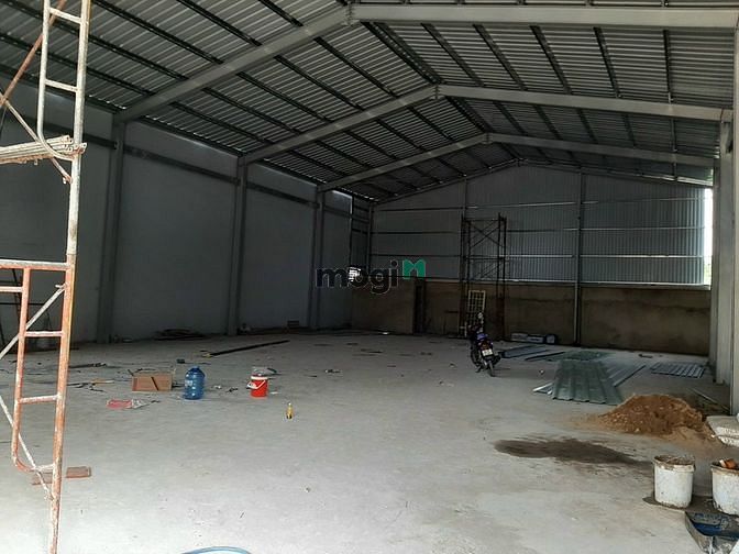 Hình ảnh Kho xưởng 450m2 trần cao không ngập dột