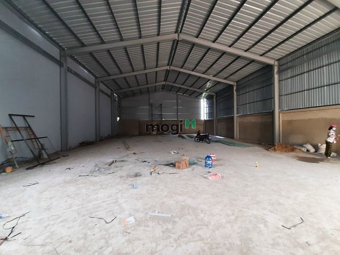 Hình ảnh Kho xưởng 450m2 trần cao không ngập dột