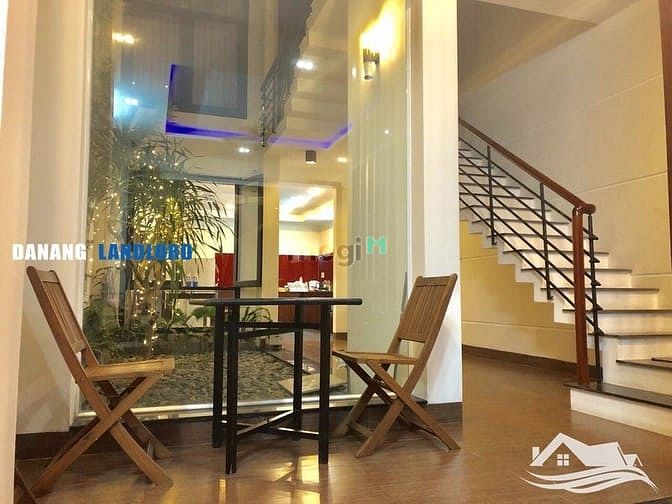Hình ảnh Nhà đẹp 3PN gần biển Phạm Văn Đồng - B257