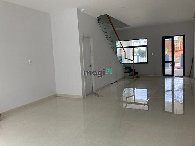 Hình ảnh Cho Thuê Nhà Làm Văn Phòng - KT 5x20 - Phường Tam Phú, Tp. Thủ Đức.