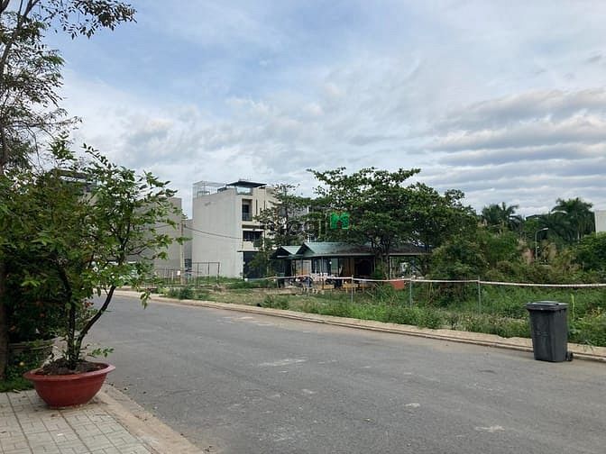 Hình ảnh Cho Thuê Nhà Làm Văn Phòng - KT 5x20 - Phường Tam Phú, Tp. Thủ Đức.