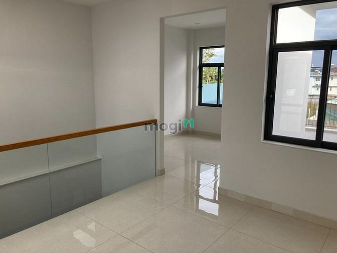 Hình ảnh Cho Thuê Nhà Làm Văn Phòng - KT 5x20 - Phường Tam Phú, Tp. Thủ Đức.