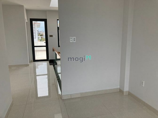 Hình ảnh Cho Thuê Nhà Làm Văn Phòng - KT 5x20 - Phường Tam Phú, Tp. Thủ Đức.