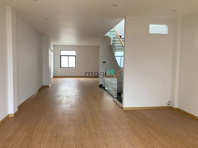 Hình ảnh Cho Thuê Nhà Làm Văn Phòng - KT 5x20 - Phường Tam Phú, Tp. Thủ Đức.