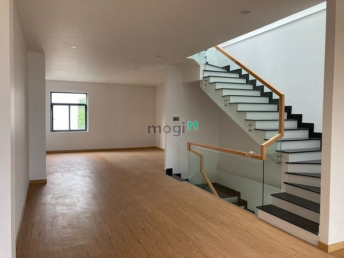 Hình ảnh Cho Thuê Nhà Làm Văn Phòng - KT 5x20 - Phường Tam Phú, Tp. Thủ Đức.