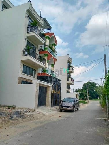 Hình ảnh Đất 100m2 full thổ cư, đường 6m thông thoáng. Giá 61tr/m2 thương lượng