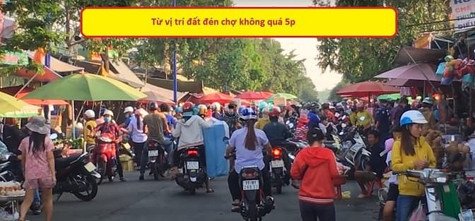 Hình ảnh Gia đình thu hồi vốn, cần bán gấp lô đất có 100% thổ cư, S.H.R, dân cư