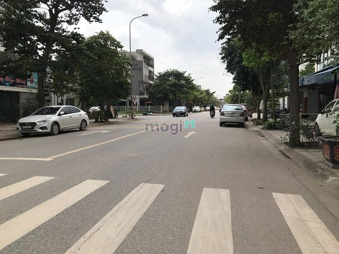 Hình ảnh Bán lô đất đẹp 90m mặt đường Phúc Lợi. Vị trí và khổ đất đẹp