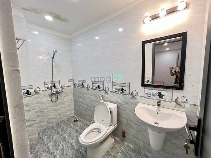 Hình ảnh Ngay Nguyễn Văn Đậu_gần Phan văn trị_Phạm văn đồng