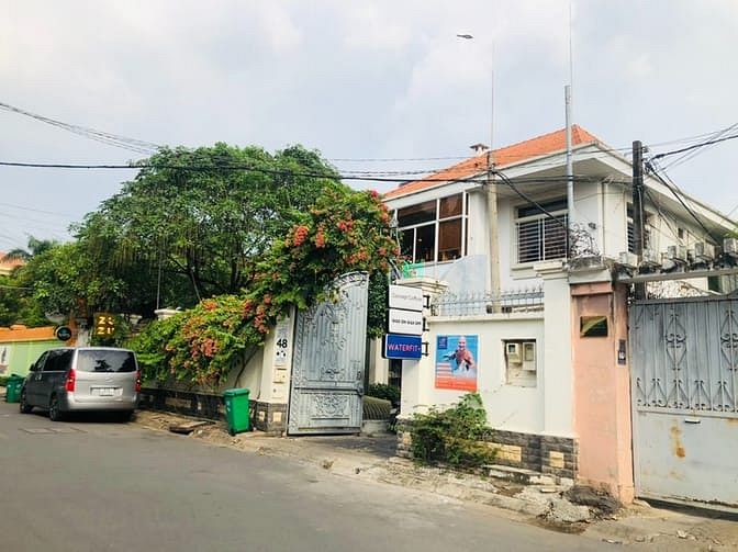 Hình ảnh Cho Thuê Biệt Thự Mặt Tiền Thảo Điền Q2 1000m2 Sàn, DT:20x25m, 5000USD