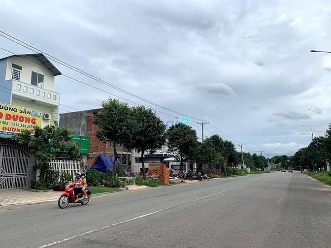 Hình ảnh Kẹt Nợ Gấp, Bán 300m2 Đất Gần Chợ, Kế Bên Kcn Mỹ Phước 3, Shr Chính Ch