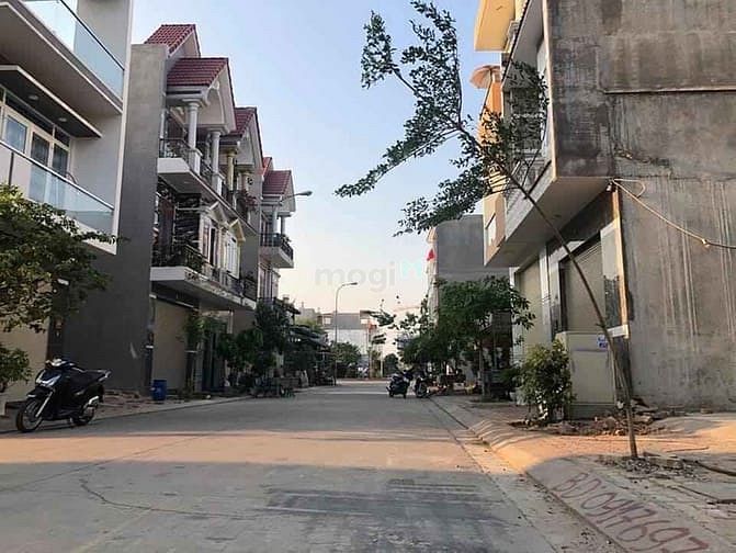 Hình ảnh Cần vốn kd mùa dịch covid bán gấp lô đất cặp 114.8m2 MT đường R 20m2.