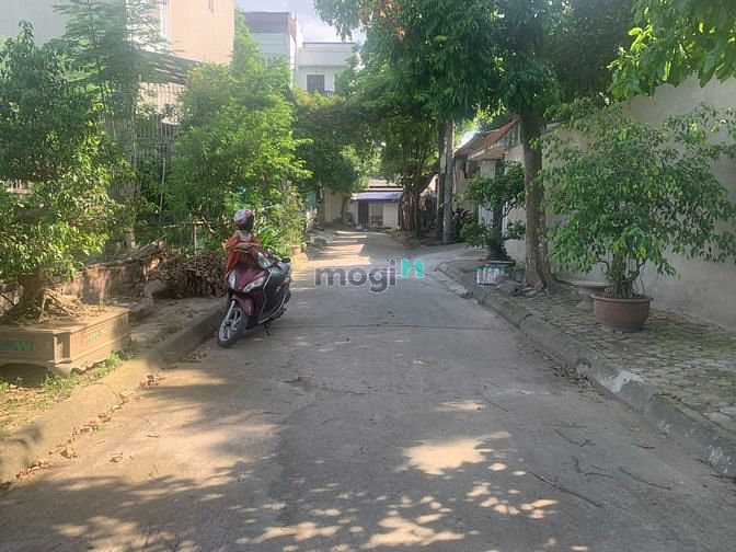 Hình ảnh Bán 76m đất khu giãn dân Ao Ươm, hồ Đắp Nếp Tư Đình sát hồ tương lai