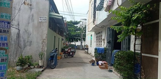 Hình ảnh Bán Lô Đất Vị Trí Đắc Địa , Ngay Đs 4 HBP ,Thủ Đức