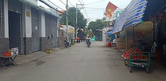 Hình ảnh Bán Lô Đất Vị Trí Đắc Địa , Ngay Đs 4 HBP ,Thủ Đức