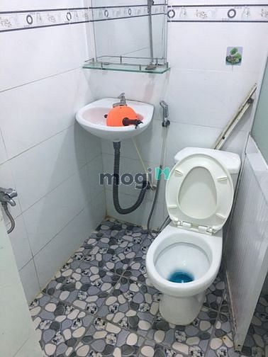 Hình ảnh Cho thuê nhà Nguyên căn hẻm 3.5m đường Bông Sao P5.Q8
