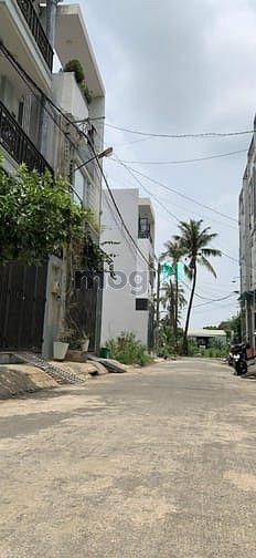 Hình ảnh 55m2 - ngang 5m - 4 tầng - TP Thủ Đức giáp Bình Thạnh - giá chỉ 5,X ty