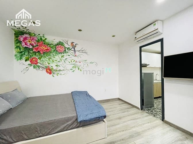 Hình ảnh Mb6623 nạp rút nhanh chóng 1PN Nội thất ĐẦY ĐỦ + BAN CÔNG nằm cạnh sân bay TSN