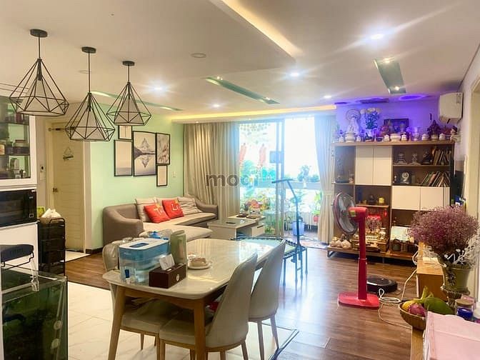 Hình ảnh Căn Hộ Botanic – vị trí đắc địa Bình Thạnh và Phú Nhuận – view hồ bơi