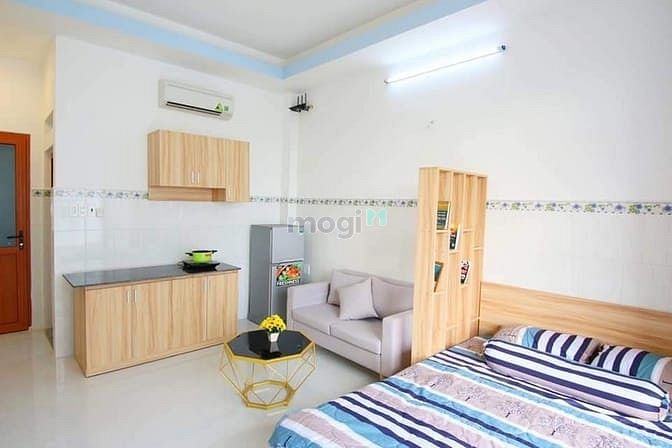 Hình ảnh Studio quận 10 ban công đầy đủ nội thất, máy giặt riêng