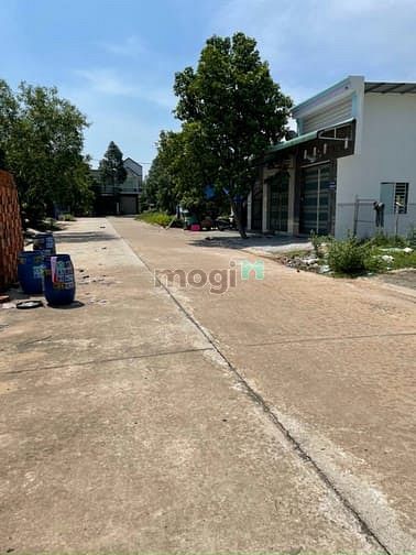 Hình ảnh GĐ cần bán lô đất 100m2(5x20m) chính chủ, SHR, dân đông, vị trí đẹp.