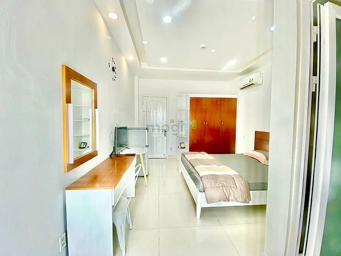 Hình ảnh CHDV cao cấp View Landmark cầu Thị Nghè_Ban công view cao siêu thoáng