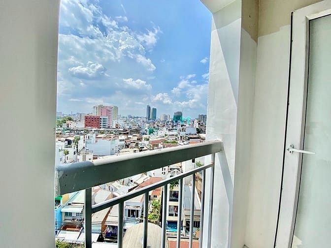 Hình ảnh CHDV cao cấp View Landmark cầu Thị Nghè_Ban công view cao siêu thoáng