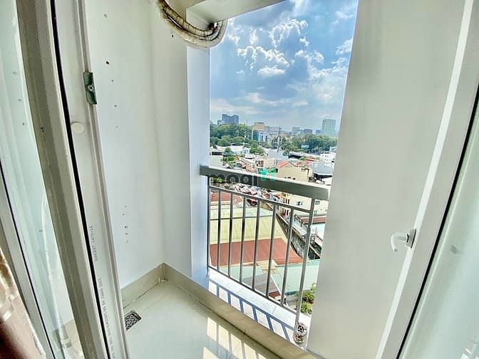 Hình ảnh CHDV cao cấp View Landmark cầu Thị Nghè_Ban công view cao siêu thoáng